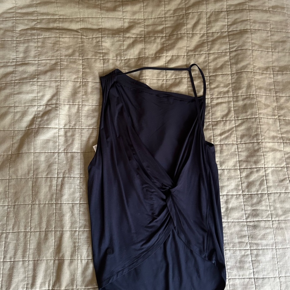 Lululemon Yoga Tank Top Size 8 - Picture 3 of 4